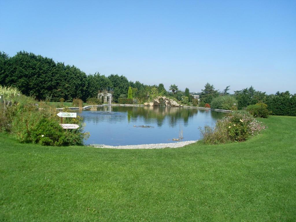 Le Relais Des Chartreux Hotel Saulx-les-Chartreux Bagian luar foto